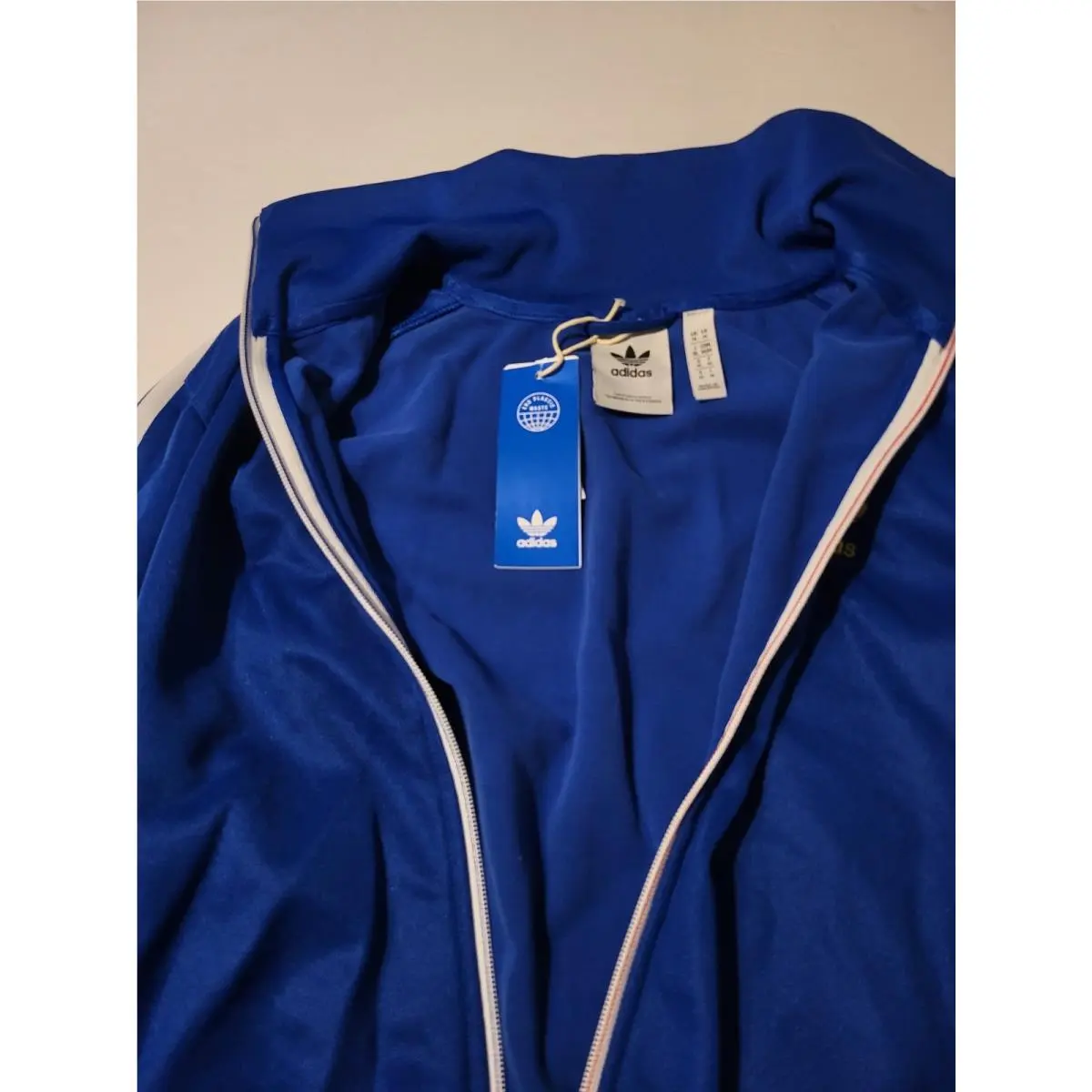 Adidas clothing - Victory Blue / Bold Green / White 9