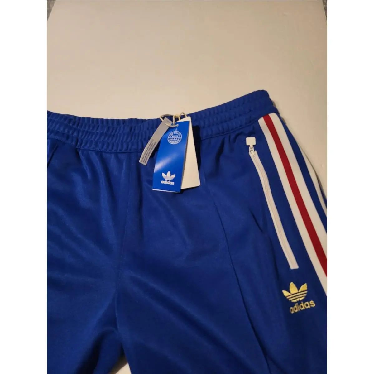 Adidas clothing - Victory Blue / Bold Green / White 10
