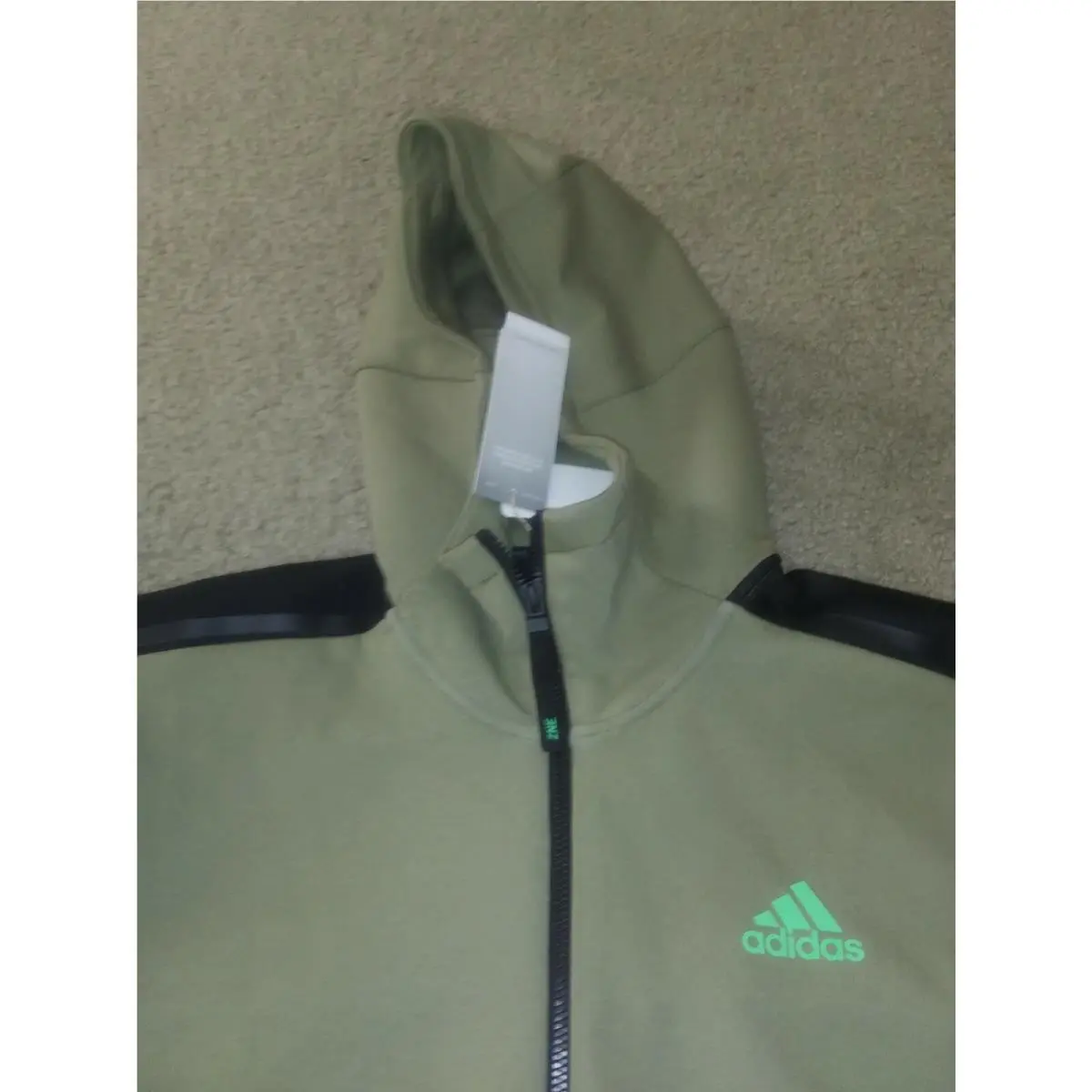Adidas clothing - light olive 0