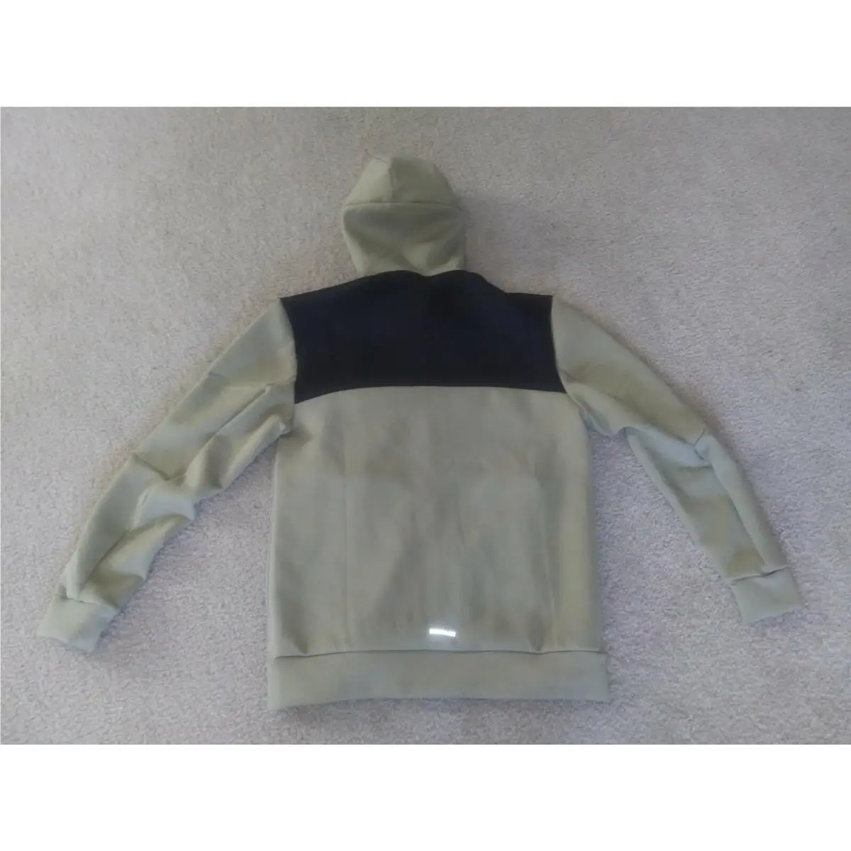 Adidas clothing - light olive 6