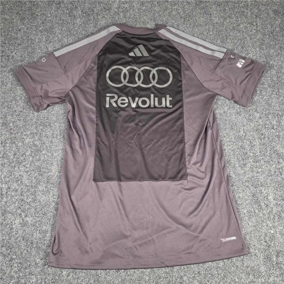 Adidas clothing - Gray 0