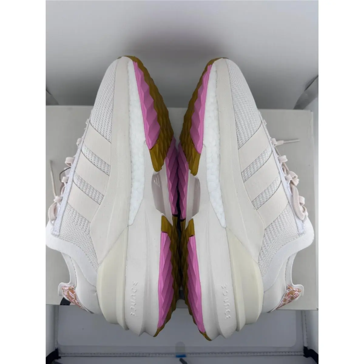 Adidas shoes - adidas Avryn - Avryn - IE8518 - White 3