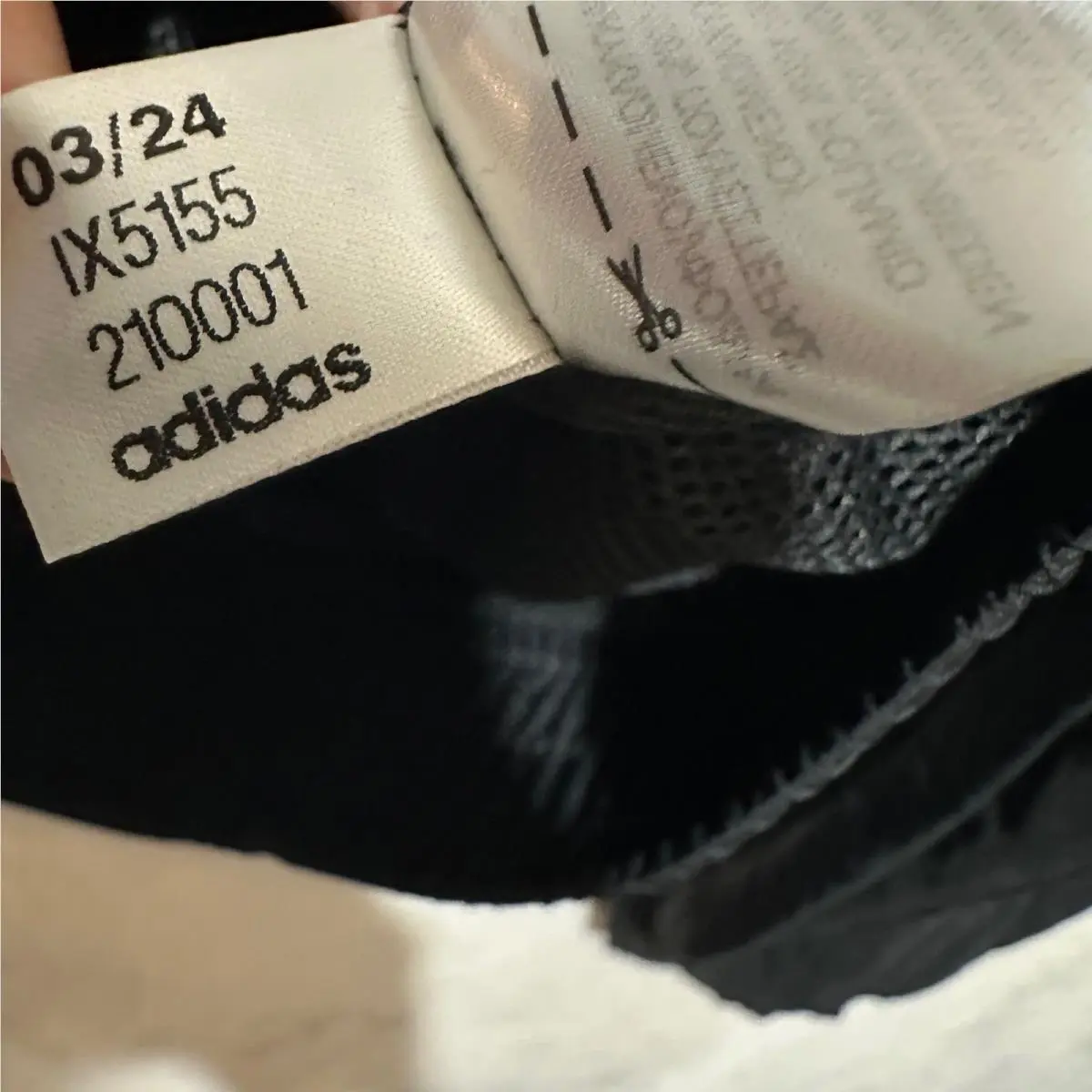 Adidas clothing - Black 3