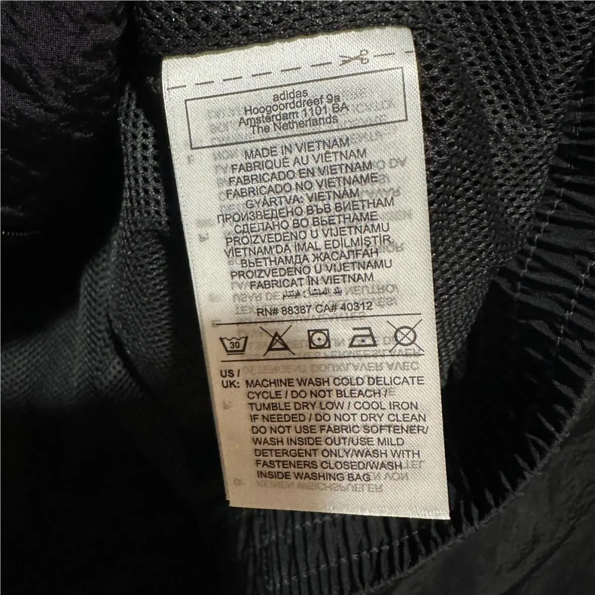 Adidas clothing - Black 5