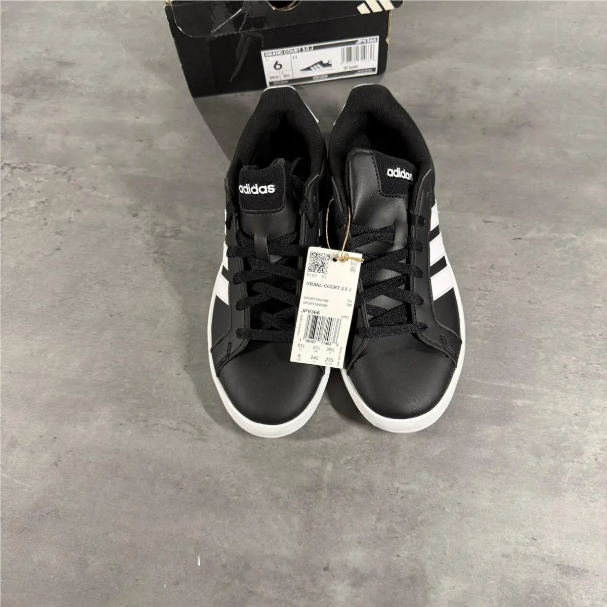 Adidas shoes - Grand Court 3.0 J - Grand Court - Black 4