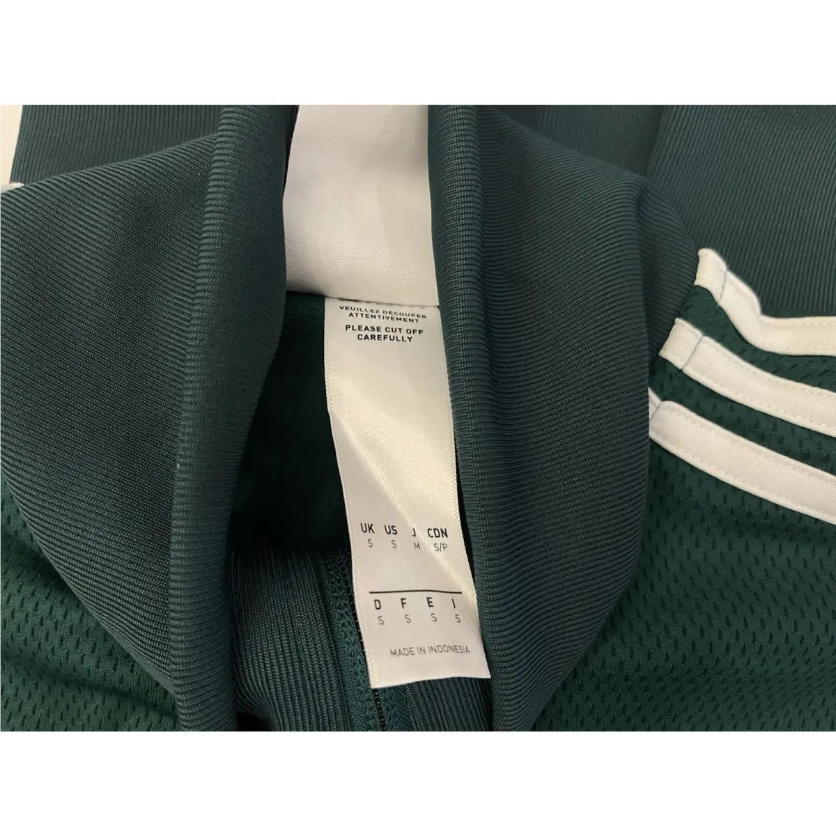 Adidas clothing - adidas Originals Adicolor Firebird - Originals Adicolor Firebird - KD4076 - Green 14
