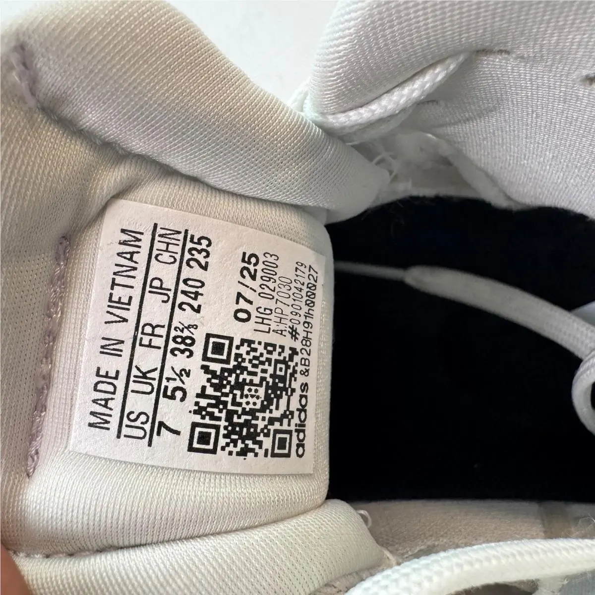 Adidas shoes - Crazyflight 6 Mid W - Crazyflight Mid - White 0