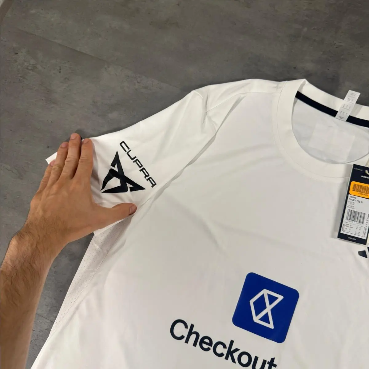 Adidas clothing - White 4