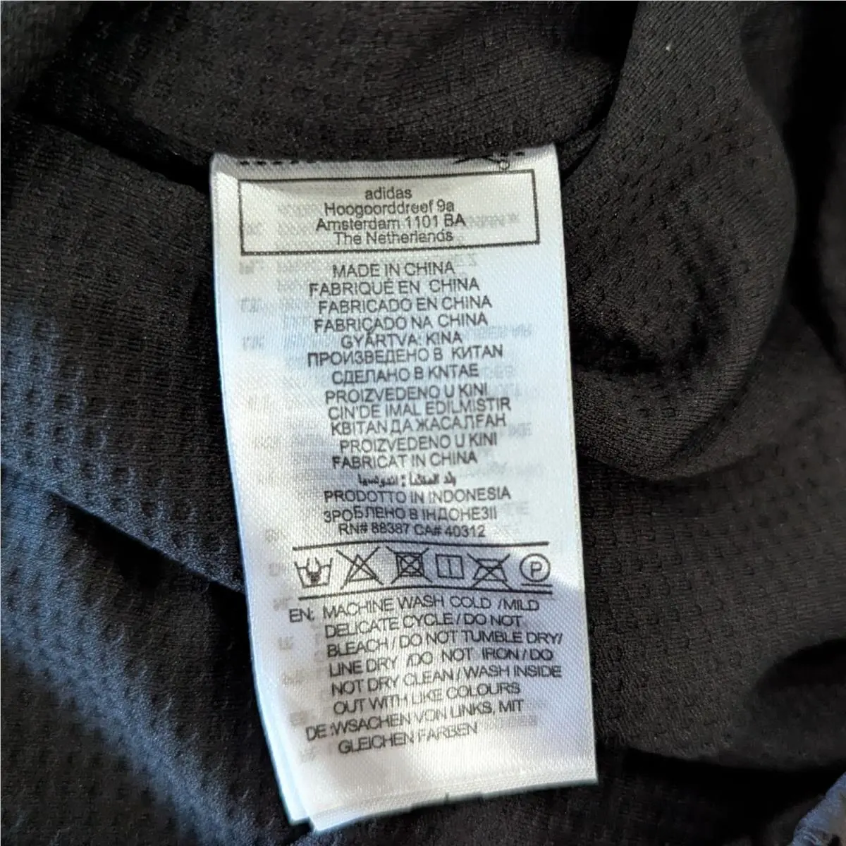 Adidas clothing - Black 8
