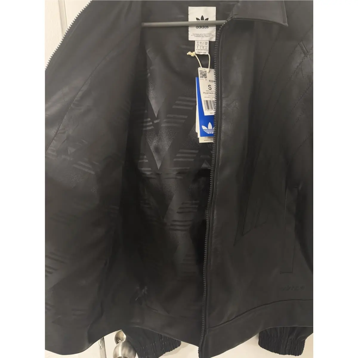 Adidas clothing - Black 5