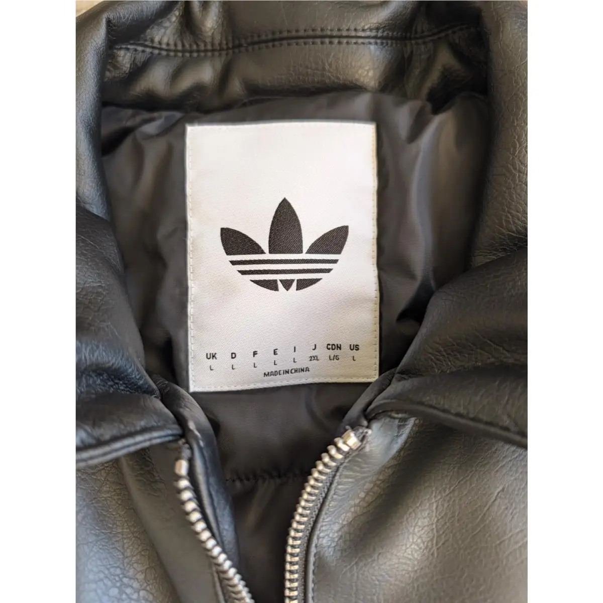 Adidas clothing - adidas Originals Pokemon 8 Ball - Black 1