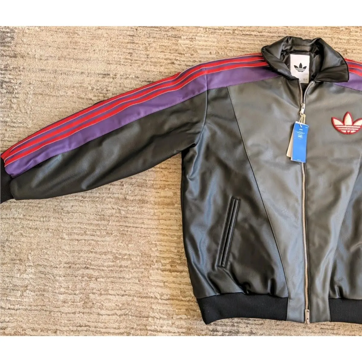 Adidas clothing - adidas Originals Pokemon 8 Ball - Black 6