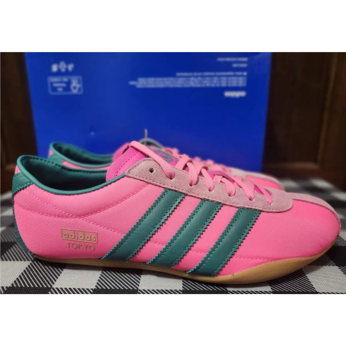 Adidas shoes - ADIDAS TOKYO - TOKYO - PINK WITH GREEN STRIPES 3
