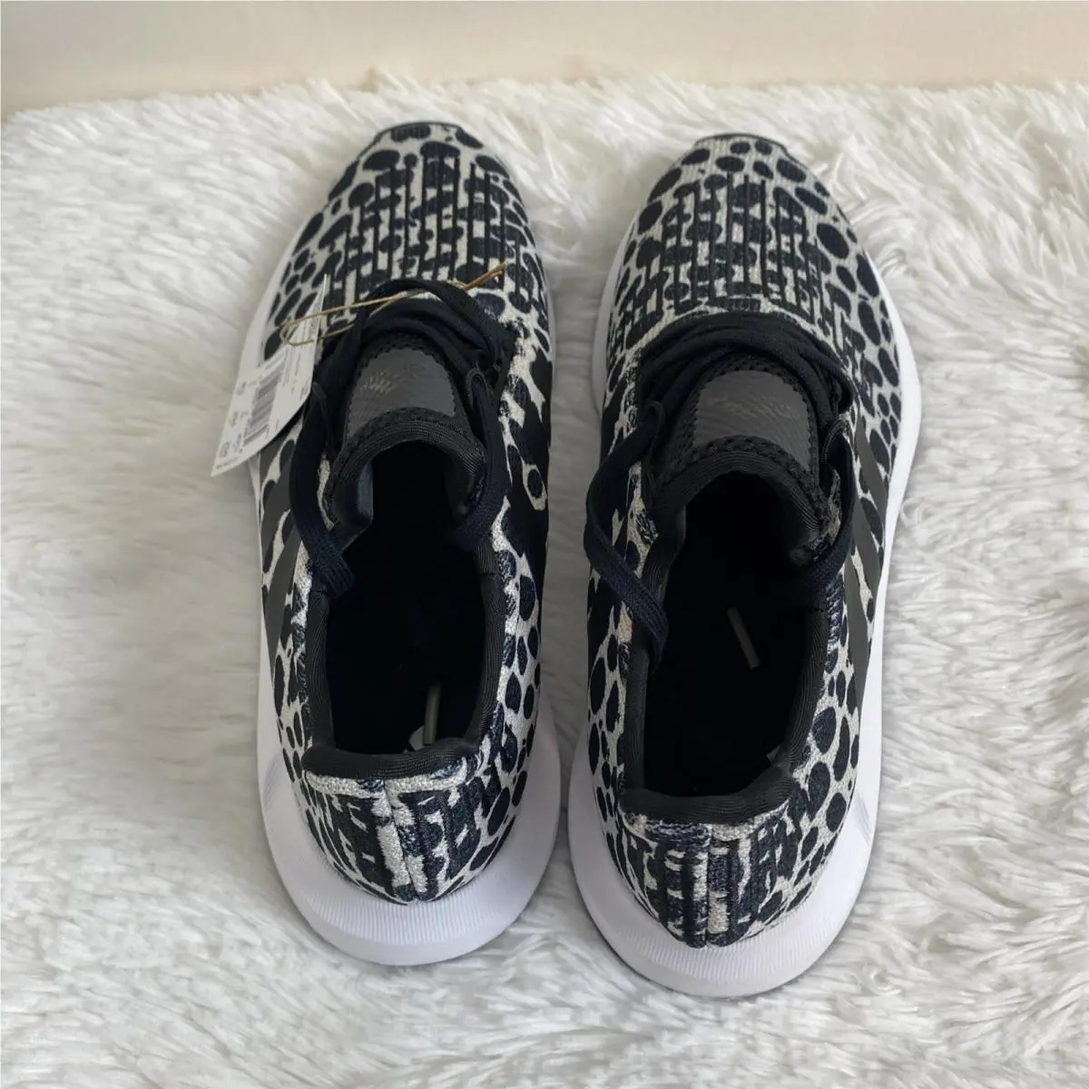 Adidas shoes - adidas Swift Run - Swift Run - Black 7