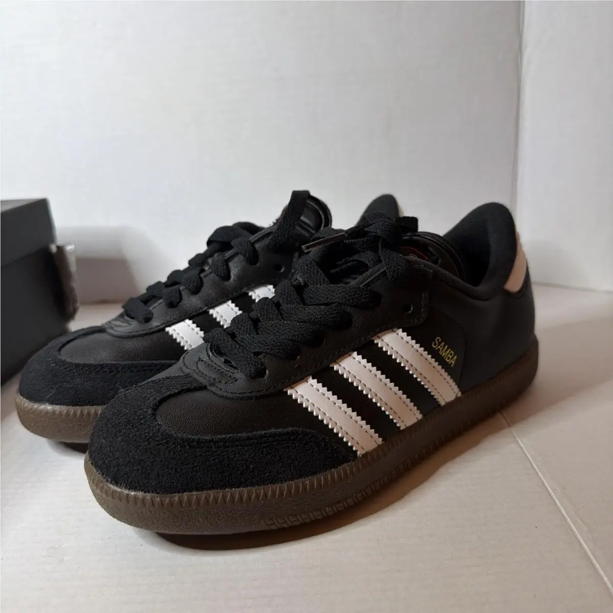Adidas shoes - Black (UPC: 0098095136698) 0
