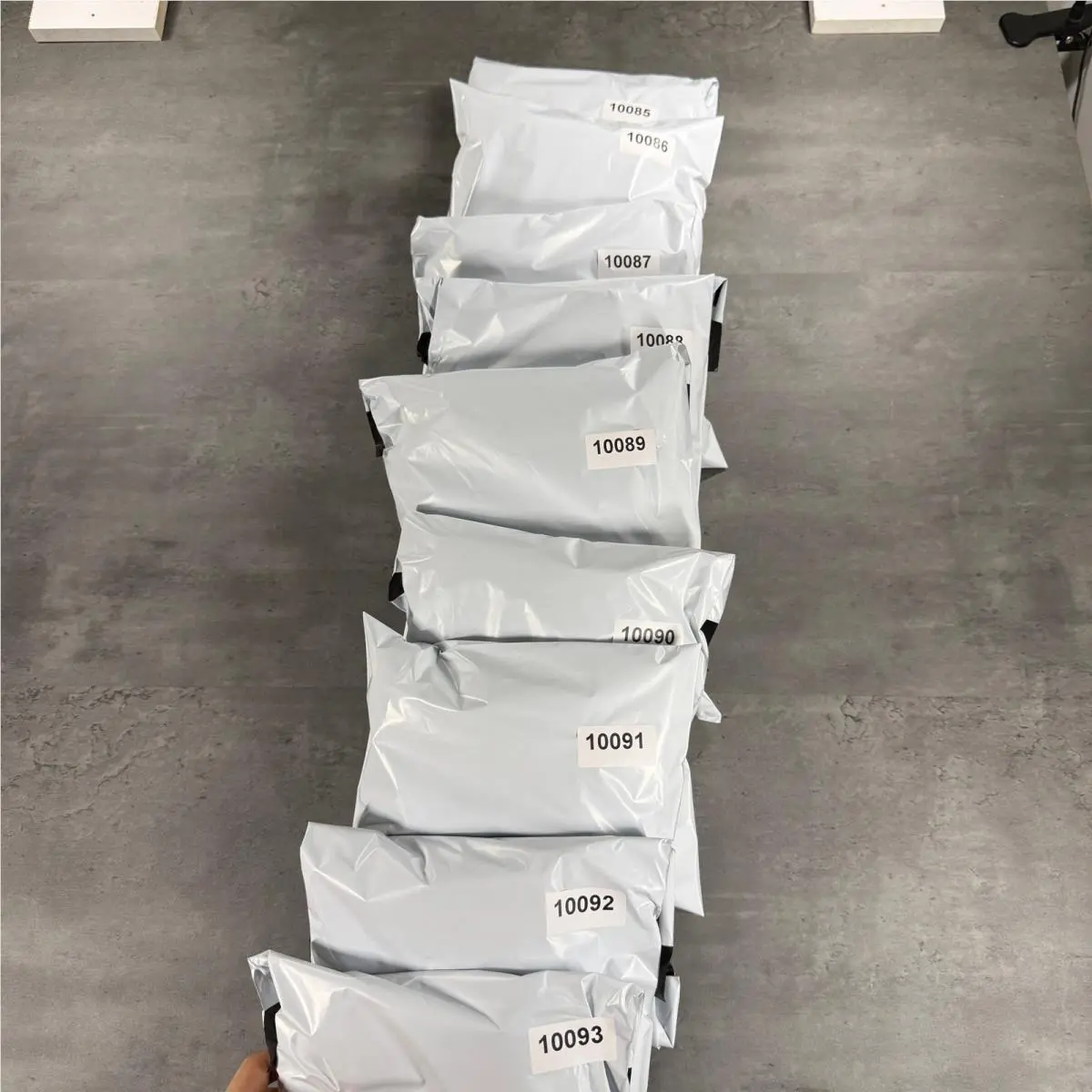 Adidas clothing - Beige 8