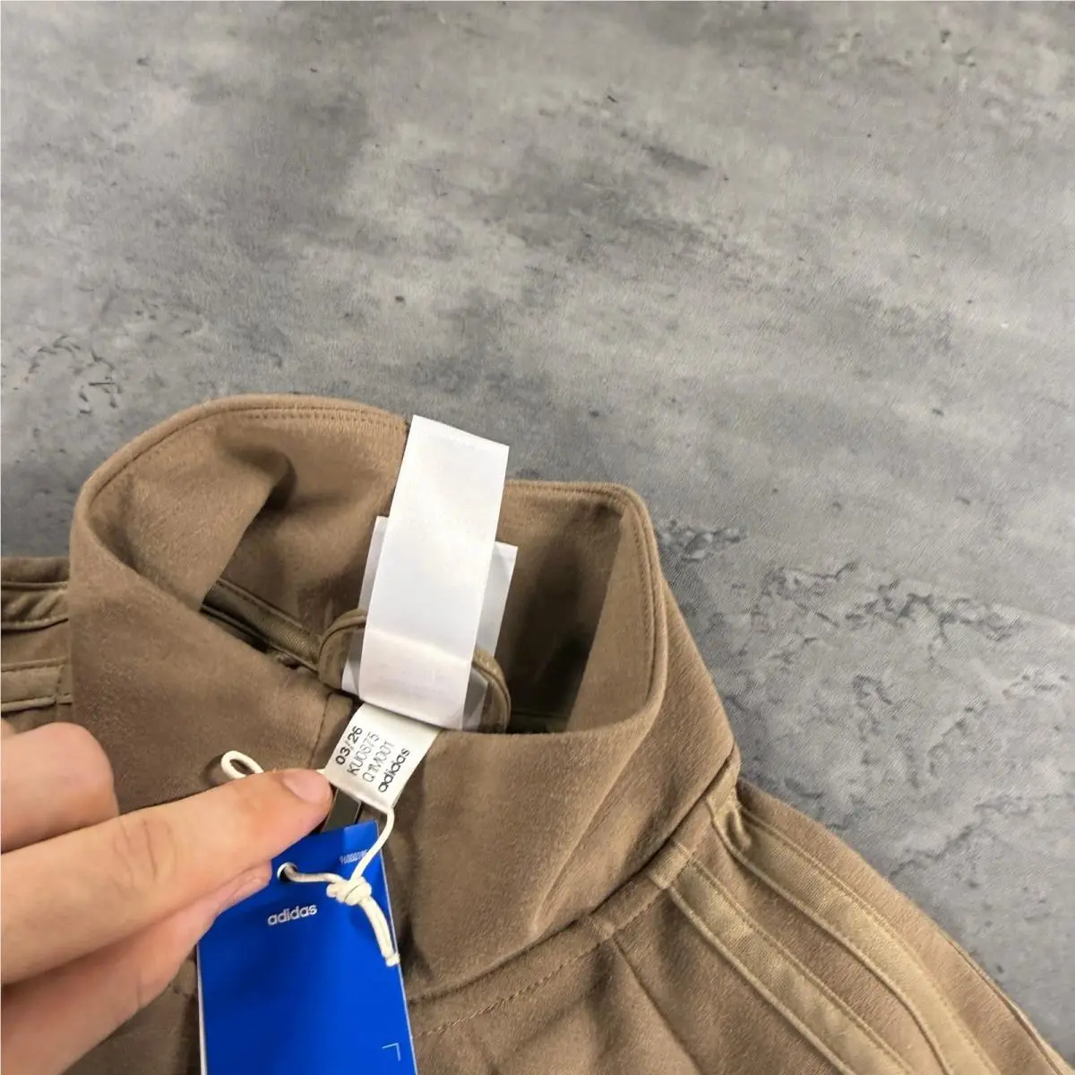 Adidas clothing - Beige 3