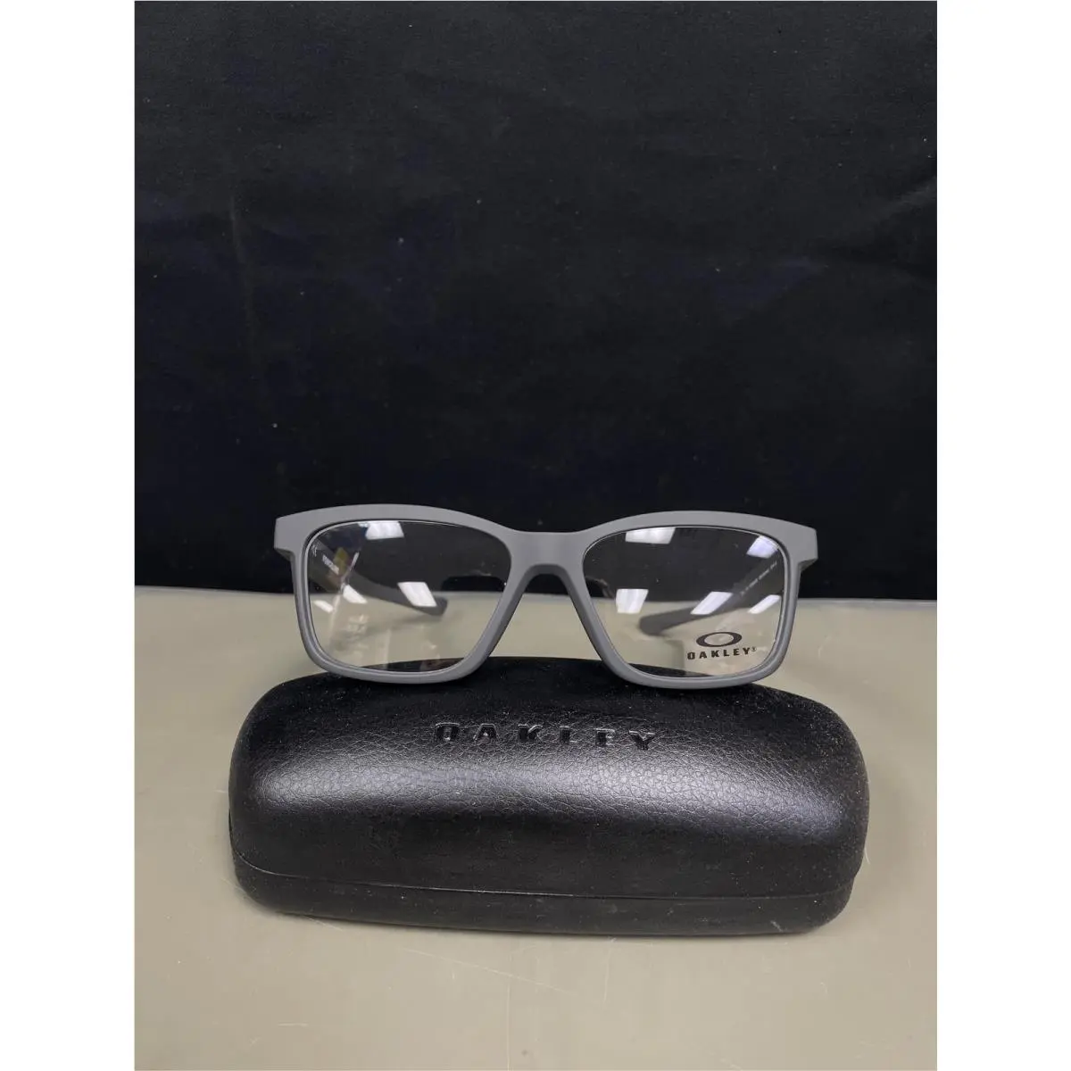 Unisex Satin Pavement - Demo Lense 11 by Oakley