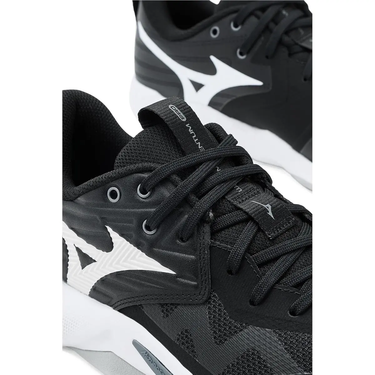 Mizuno shoes - Black/White 11