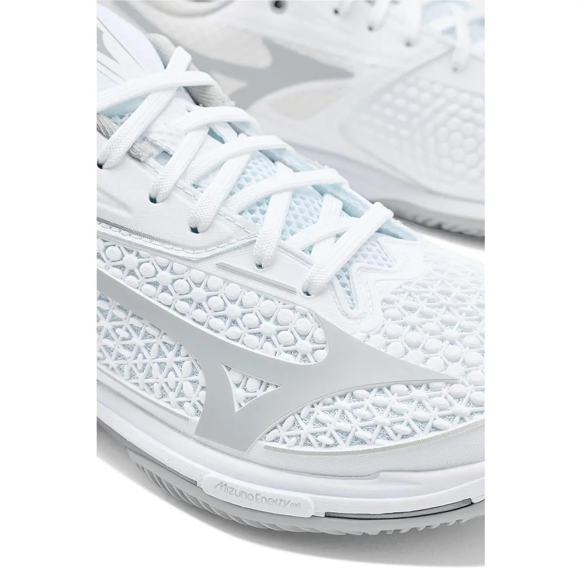 Mizuno shoes - White/Harbor Mist 11