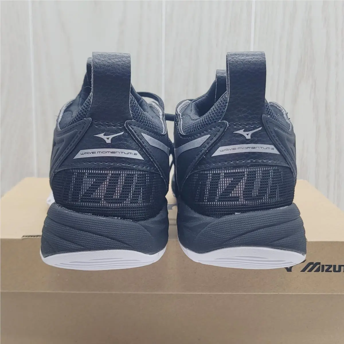 Mizuno shoes - Black (UPC: 889961458460) 3