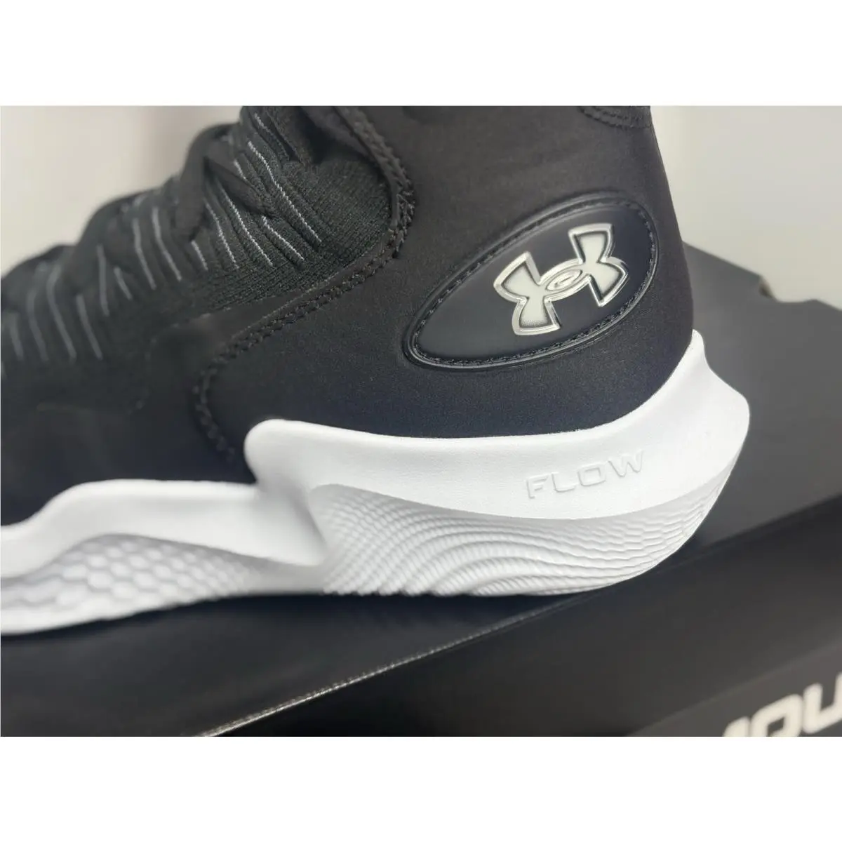 Under Armour shoes - Under Armour Flow - Flow - 3027083-001 - Black 8