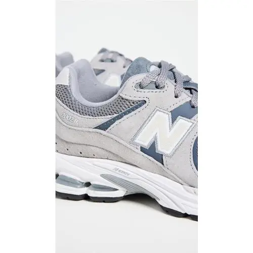 New Balance shoes - New Balance 2002 - Gray 4