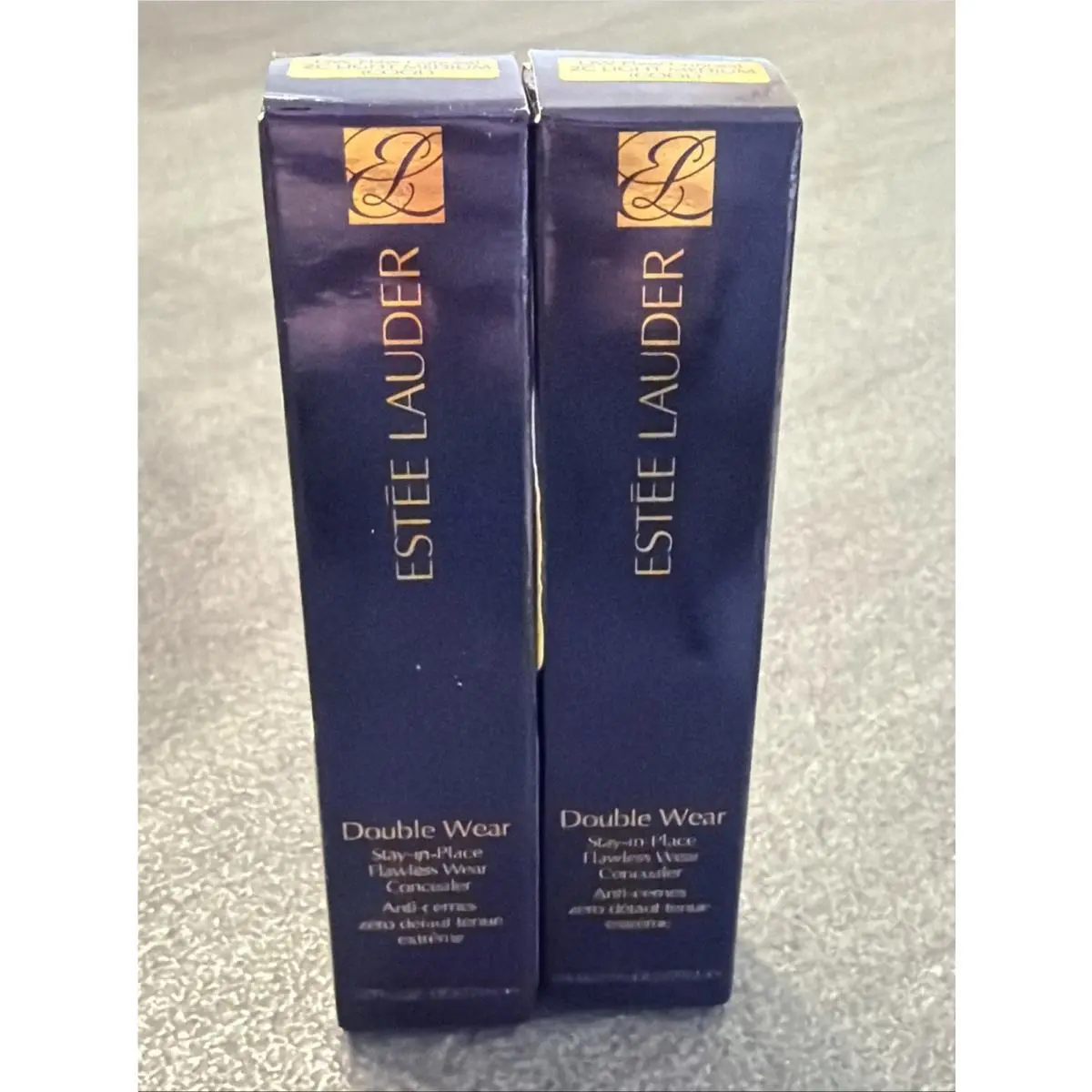 Estee Lauder Double Wear Stay-in-place Flawless Wear Concealer 2C Light Medium by Estée Lauder