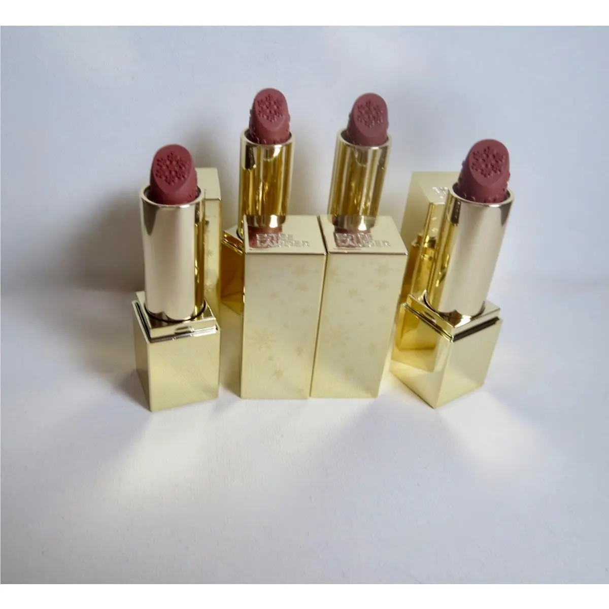 Set of 4 in Packaging Estee Lauder Pure Color Envy Lipstick Intense by Estée Lauder