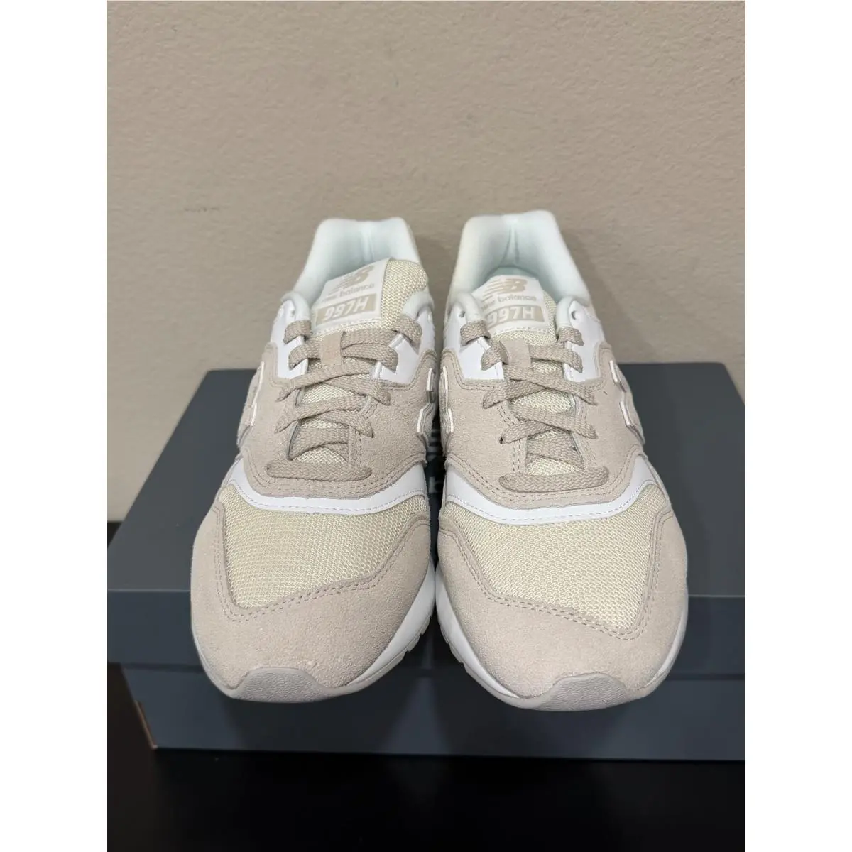 New Balance shoes - Beige 1