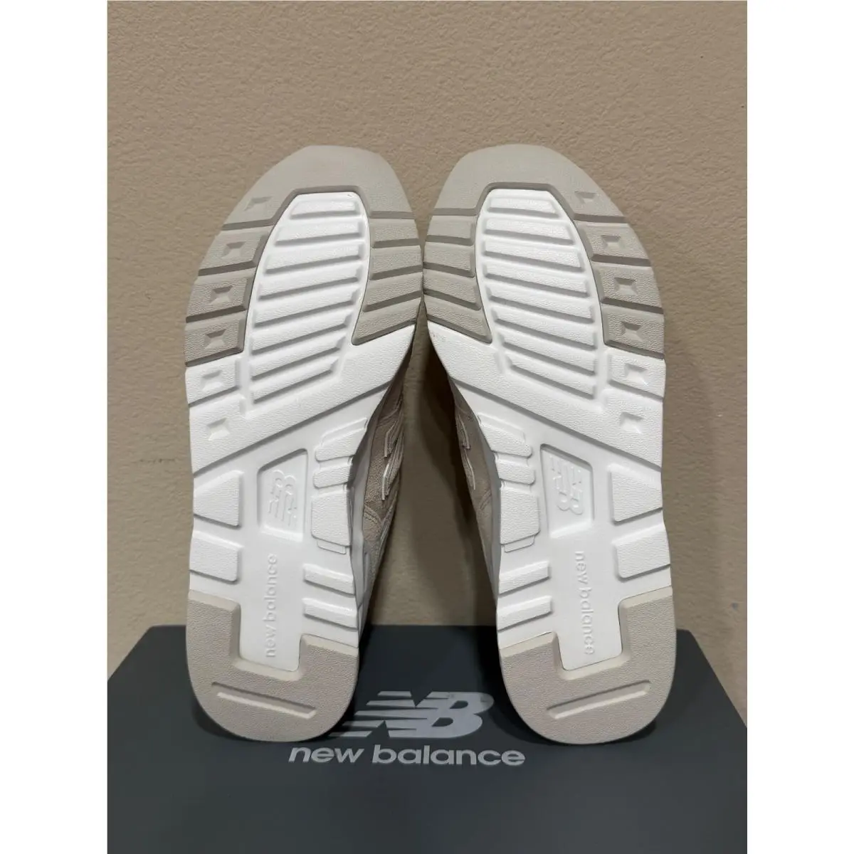 New Balance shoes - Beige 2