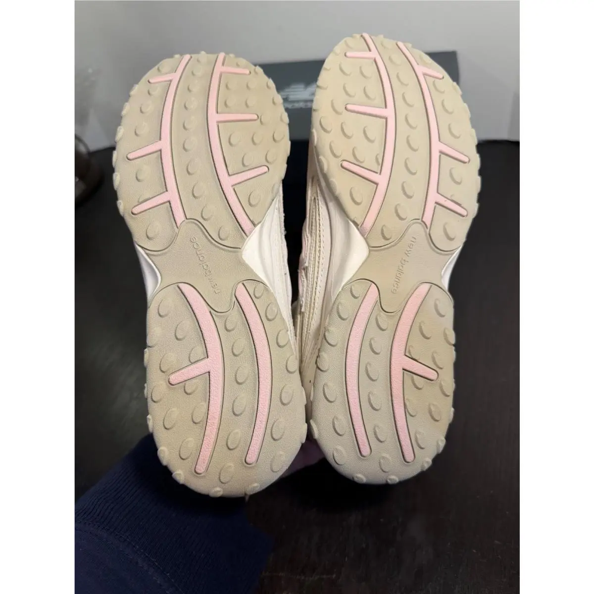 New Balance shoes - New Balance 204L - White, Pink 12