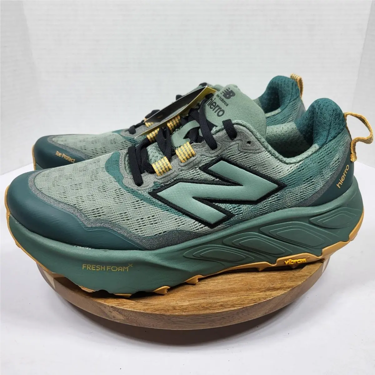 New Balance shoes - Fresh Foam X Hierro v8 - Green 2