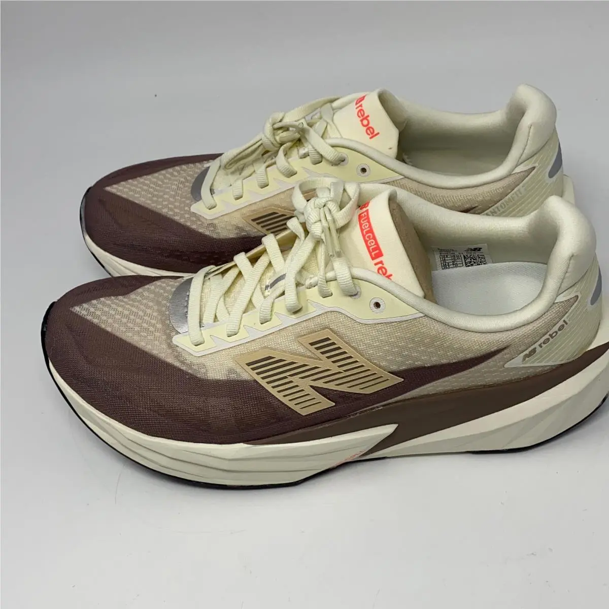 New Balance shoes - Brown (UPC: 198686829654) 0