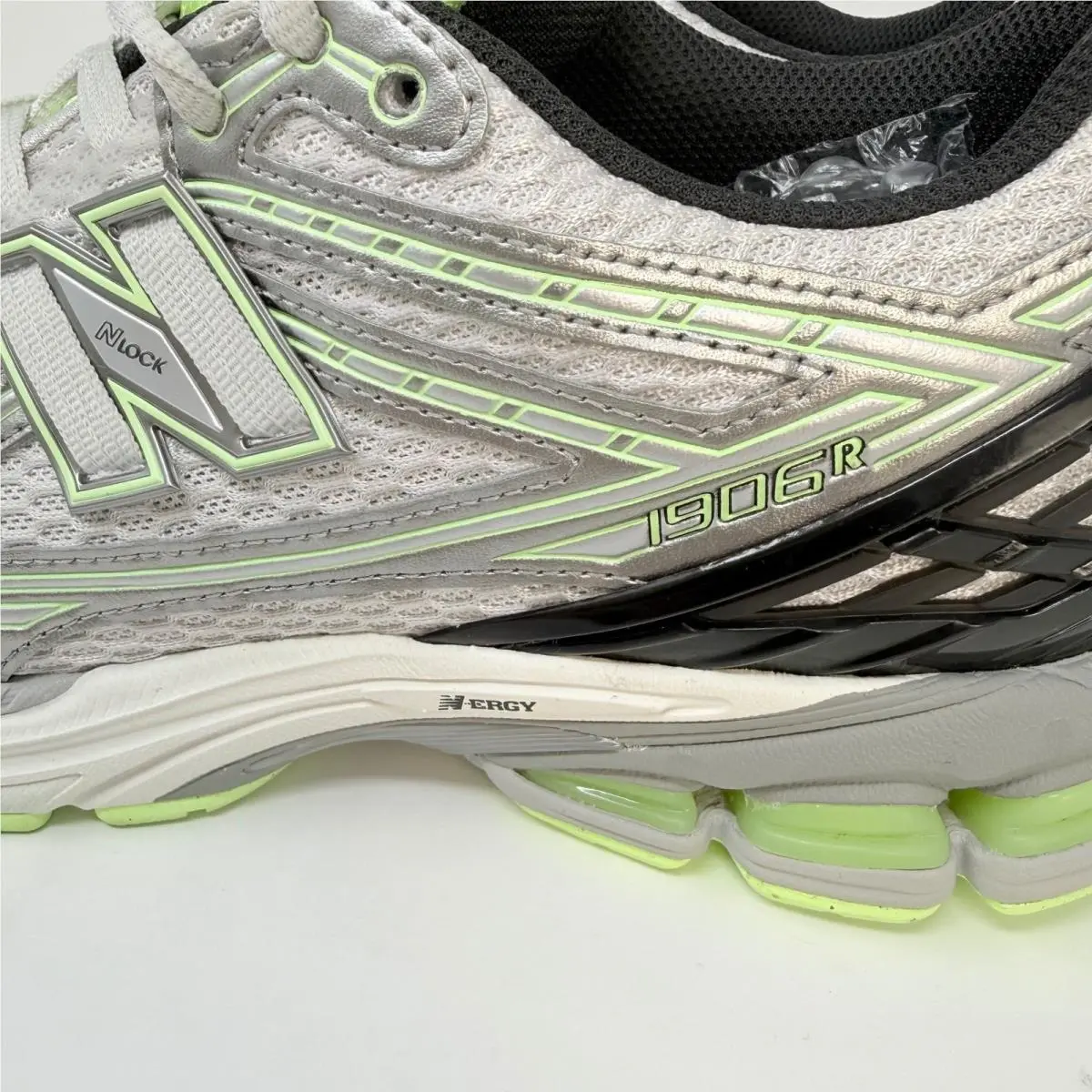 New Balance shoes - New Balance 1906R - Silver 1
