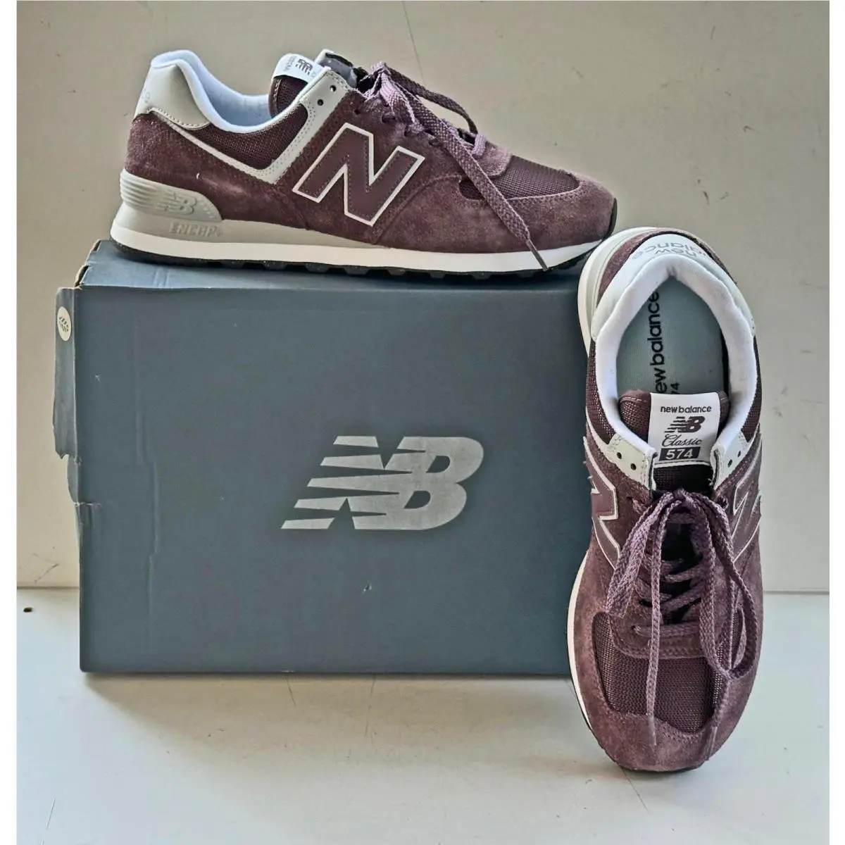 New Balance Classics 574 Brown Sneakers Shoes Men`s Sz 10 Women`s 11.5