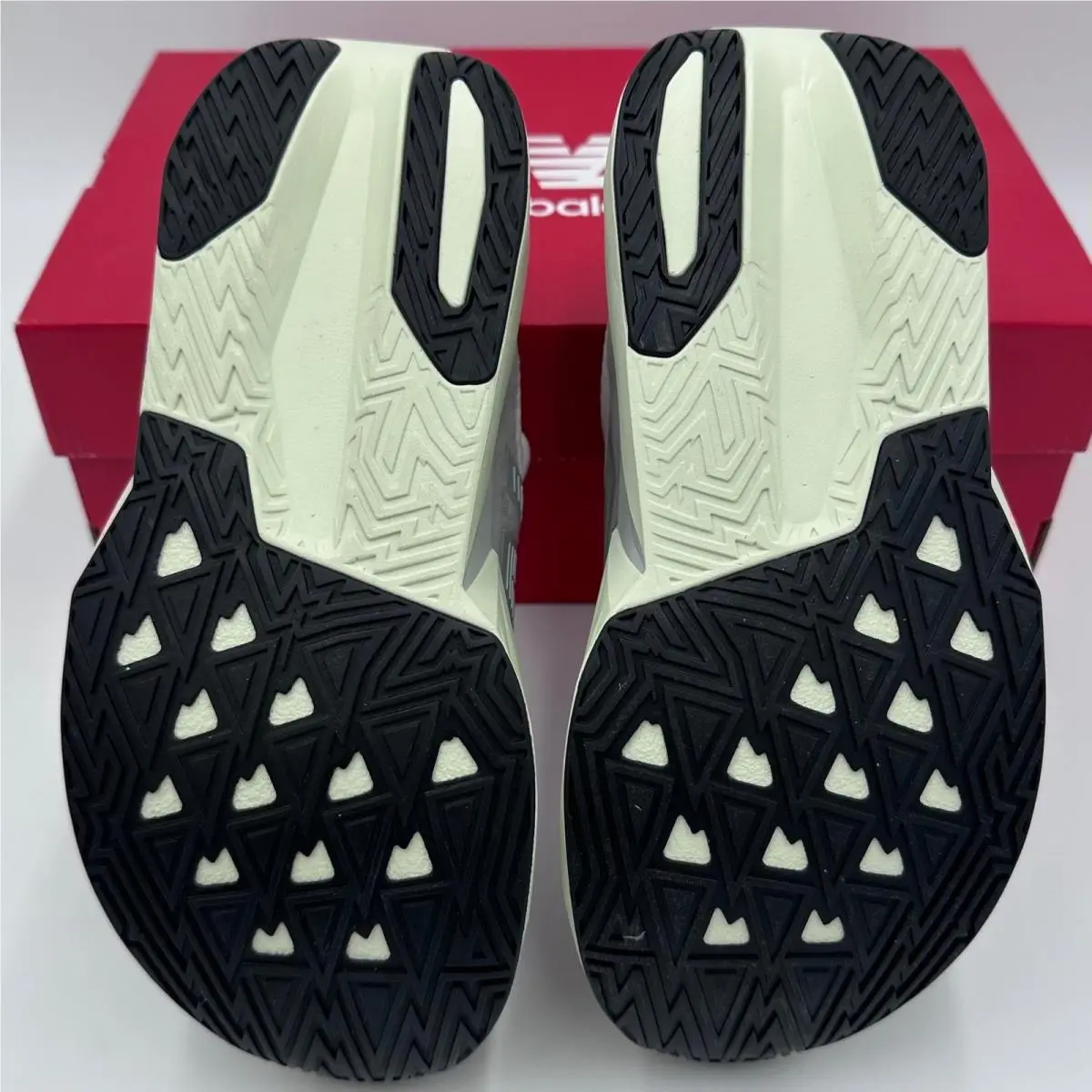 New Balance shoes - FuelCell Rebel v4 - FuelCell Rebel - White 6