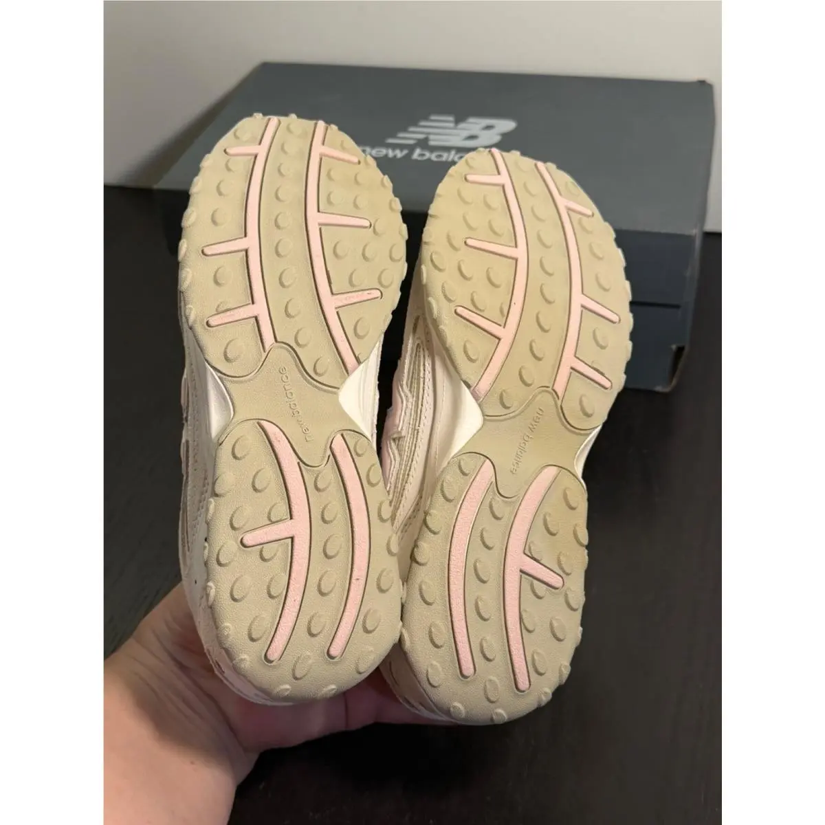 New Balance shoes - New Balance 204L - White, Pink 11