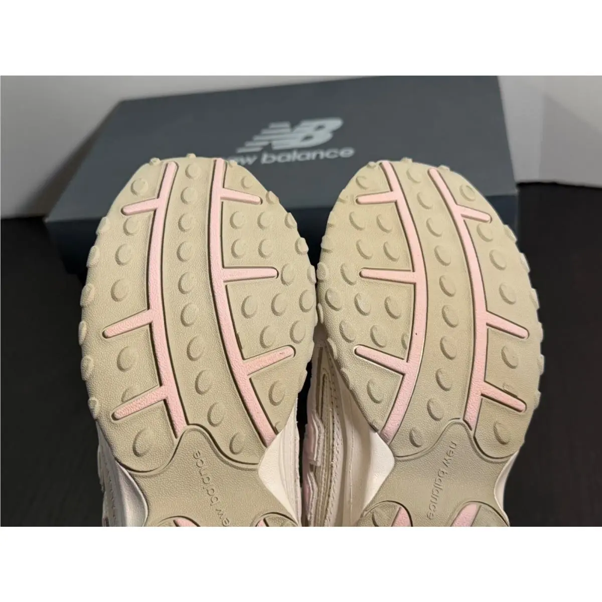 New Balance shoes - New Balance 204L - White, Pink 12