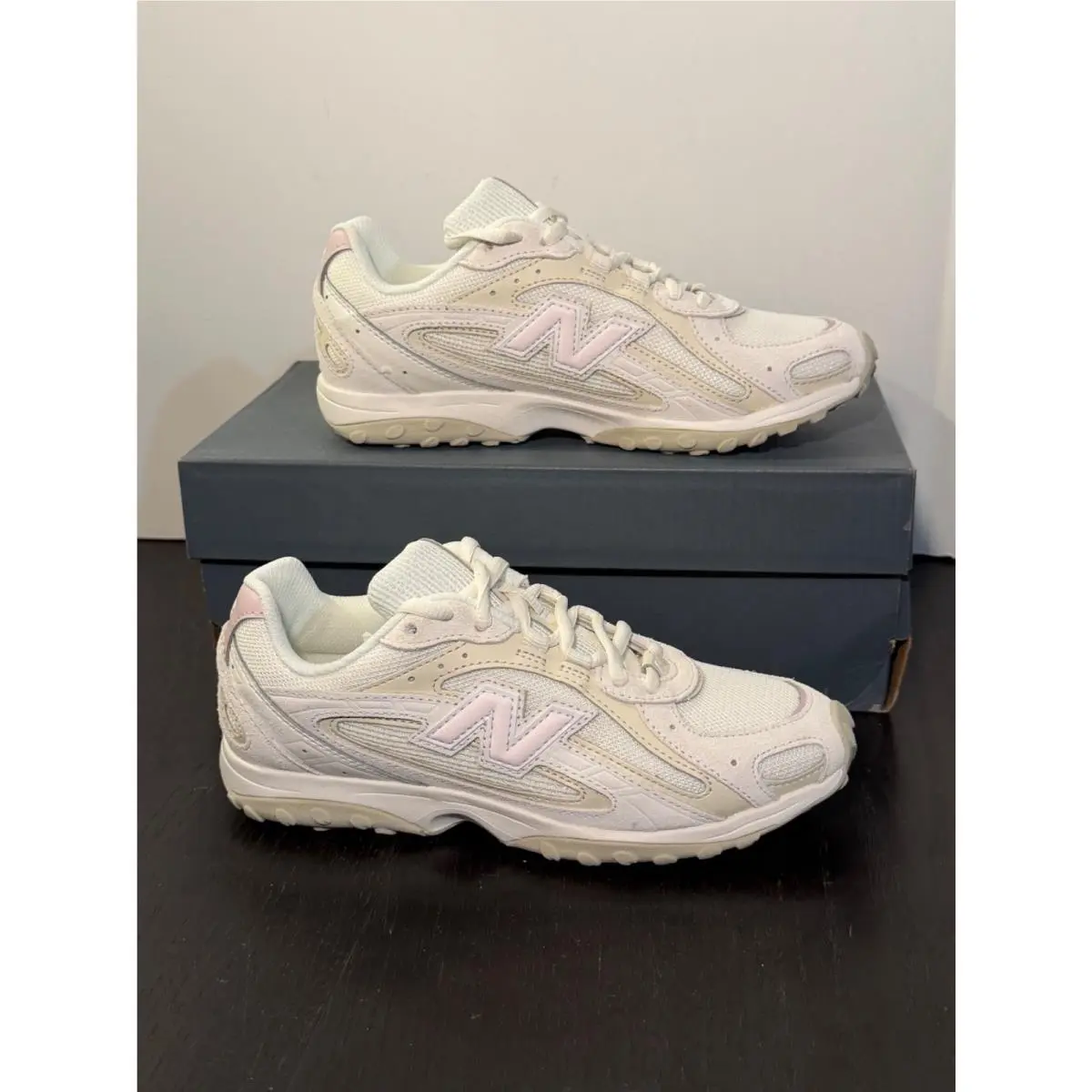 New Balance shoes - New Balance 204L - White, Pink 0