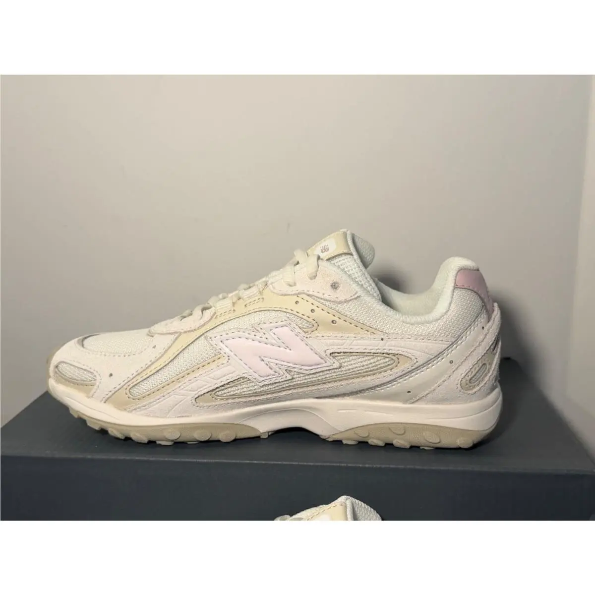 New Balance shoes - New Balance 204L - White, Pink 6