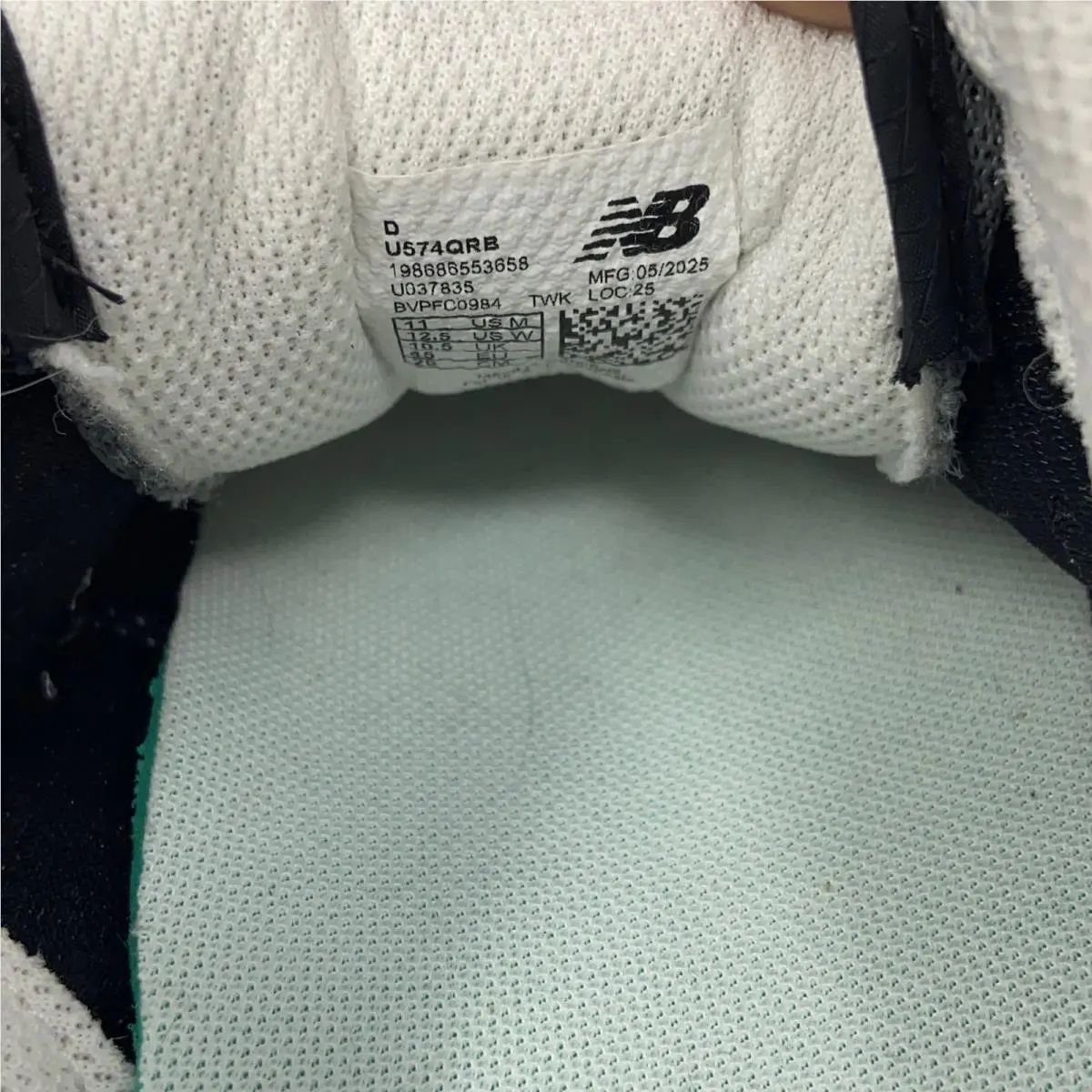 New Balance shoes - White (UPC: 198686553658) 3