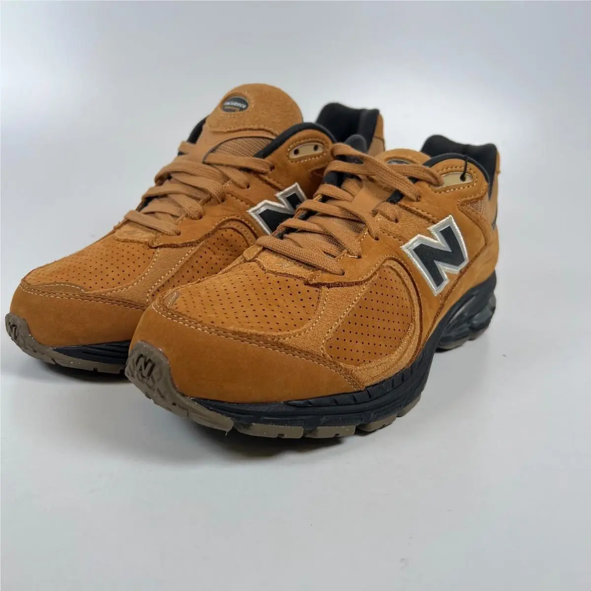 2002R Tobacco Brown Black M2002REI Mens Size 10 Sneaker Shoes by New Balance