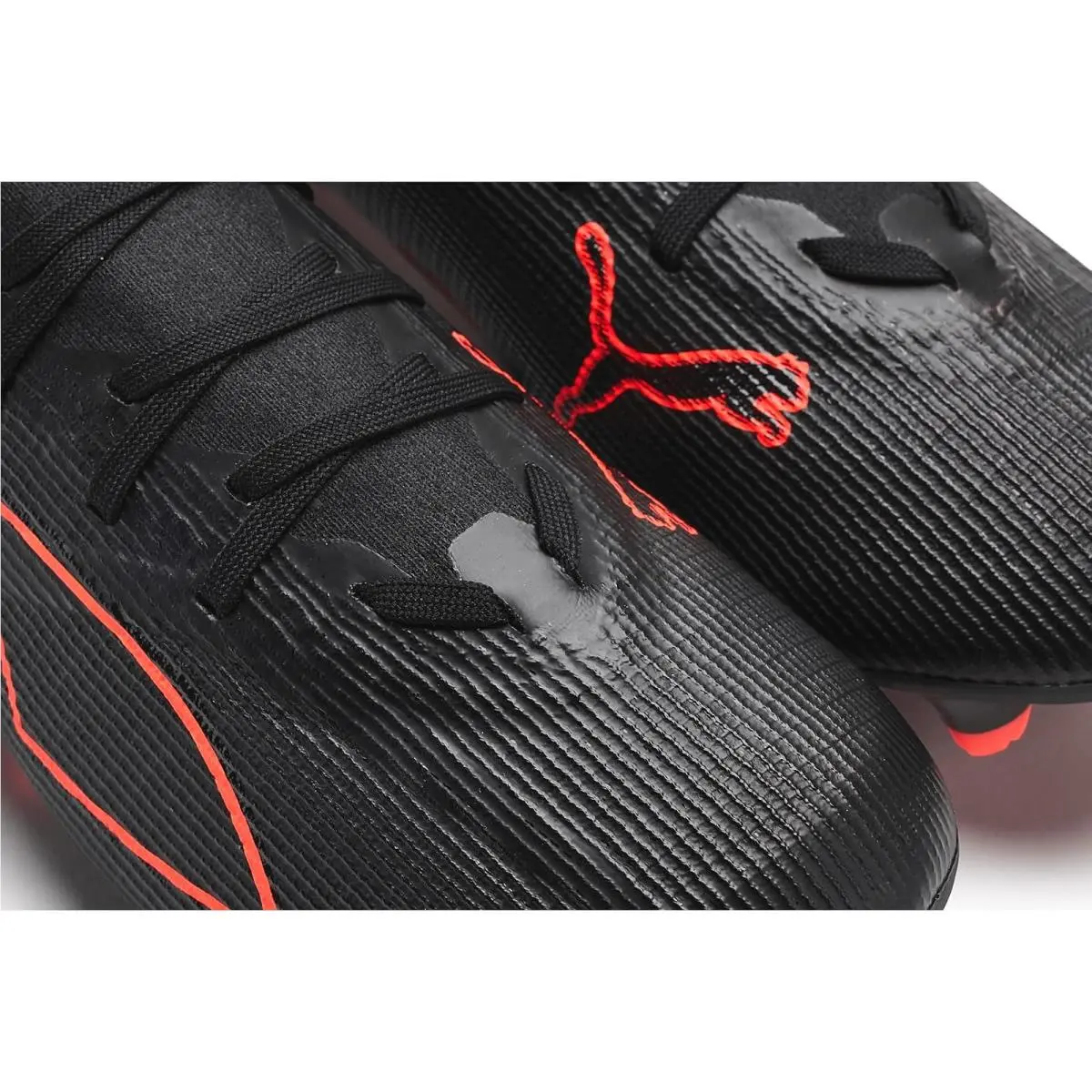 Puma shoes - Black/Red 4
