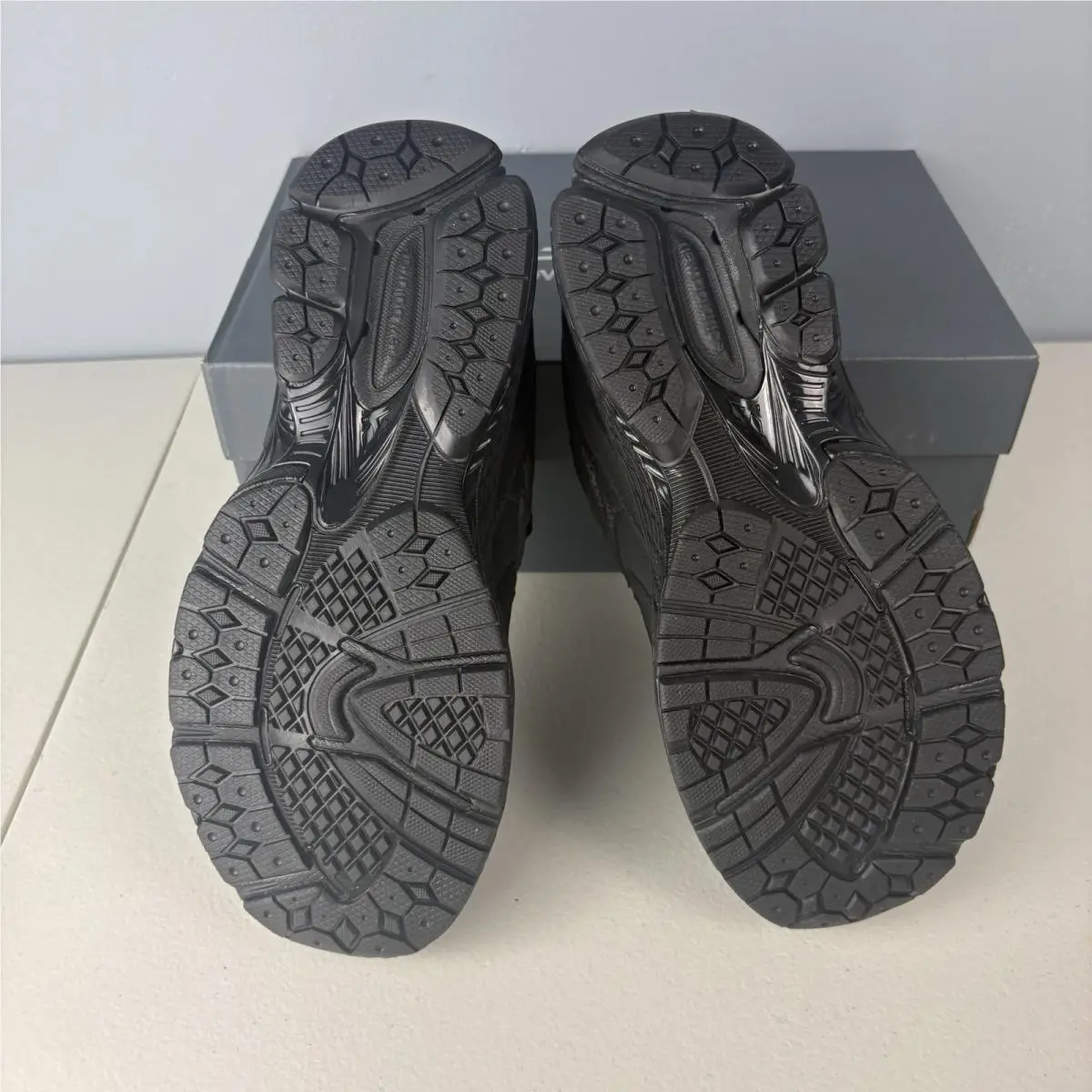 New Balance shoes - New Balance 2002R - IC2002BK - Black 5