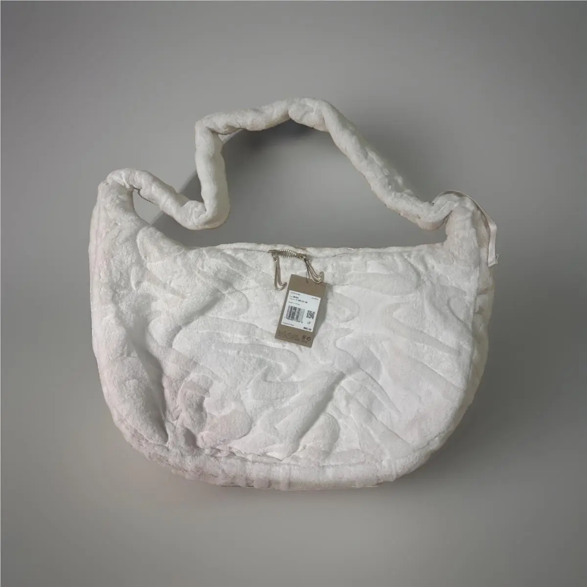 Sportswear Fur Slouchy Bag 19L Phantom HQ7515-030 by Nike