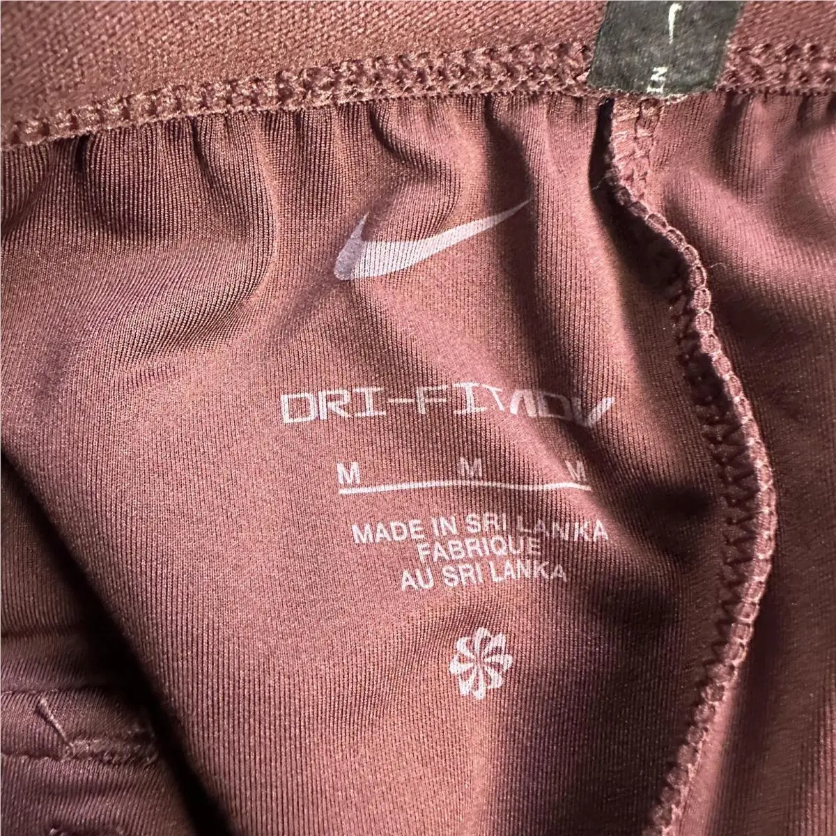 Nike clothing - Red (UPC: 197601054485) 7