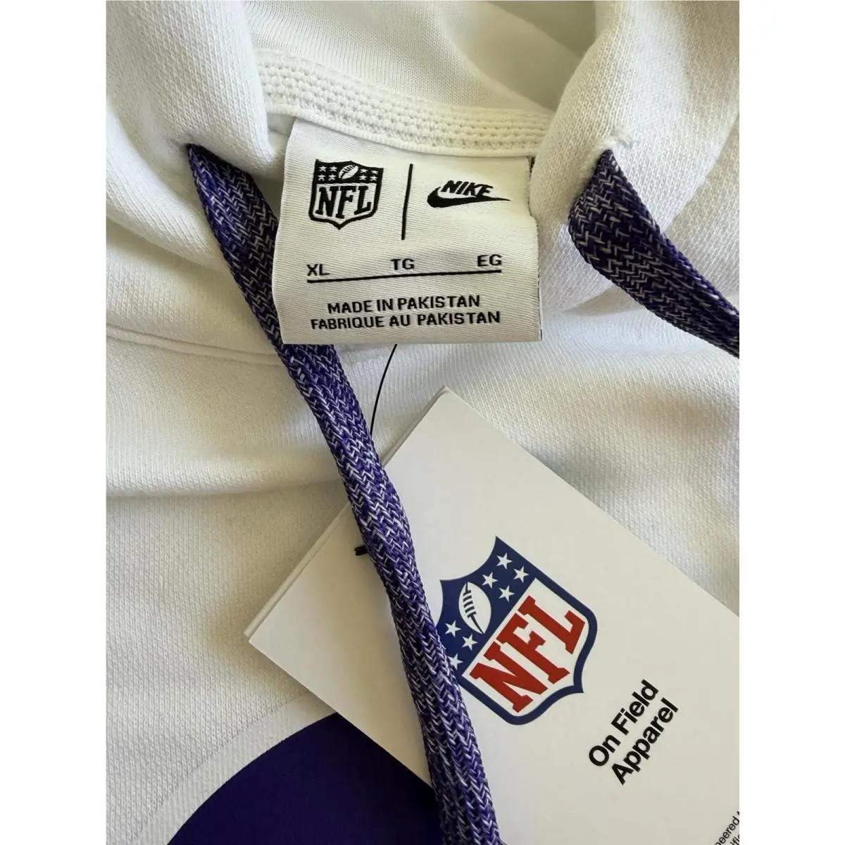 Nike clothing - White 1