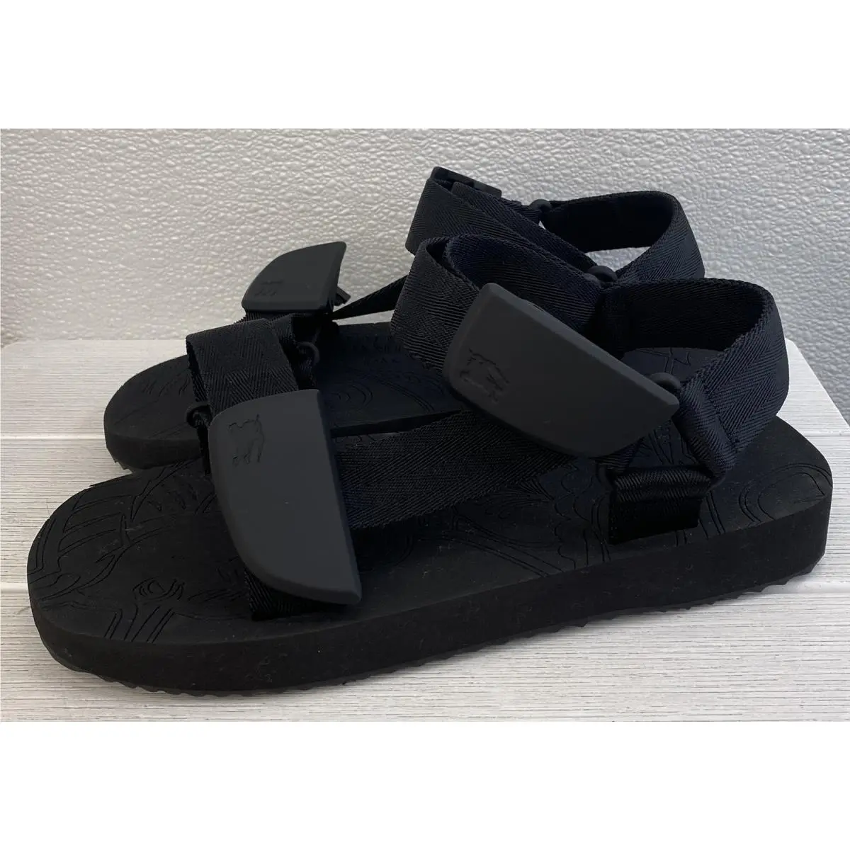 Burberry shoes - Black 2