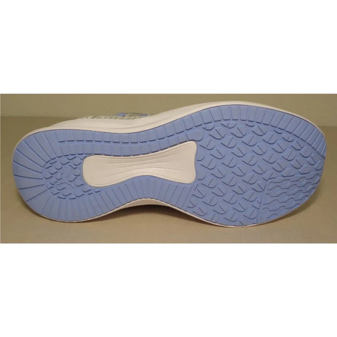 Puma shoes - Gray / Lavender (UPC: 196857568883) 14